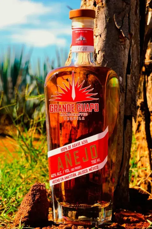 Grande Guapo Handcrafted Tequila Anejo bottle