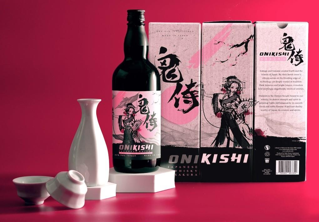 Onikishi Sakura Whisky bottle
